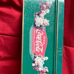 Vintage 90z coke tin